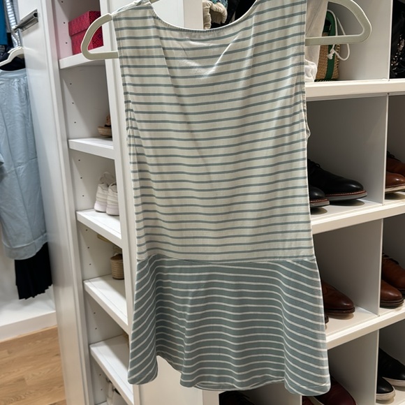 Peekaboo peplum top - Picture 3 of 3